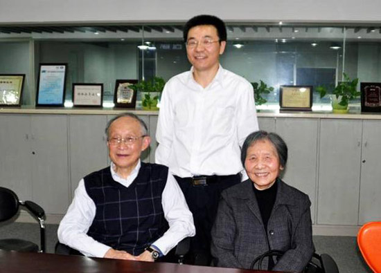 亞泰光電特聘技術(shù)顧問楊叔子院士