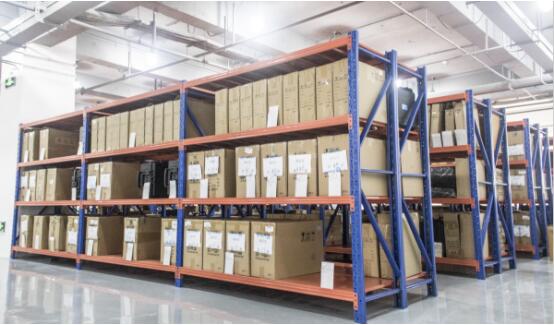 倉(cāng)庫(kù)內(nèi)的紅外熱像儀